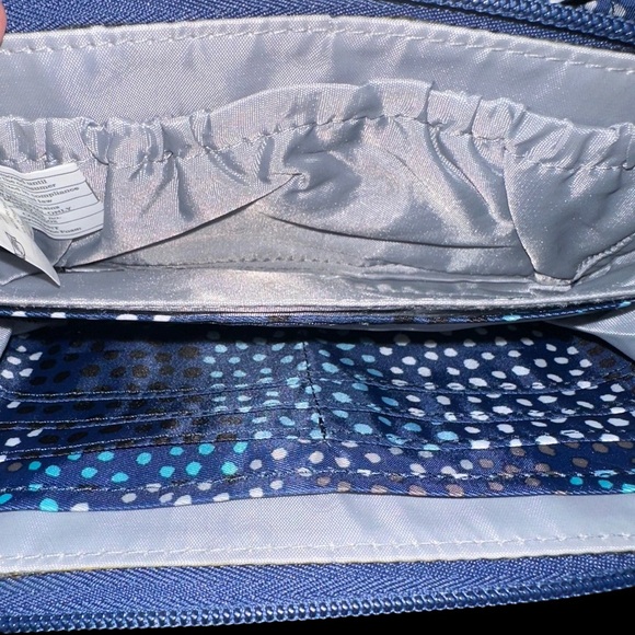 LUG KICKFLIP CONVERTIBLE CROSSBODY WALLET - Picture 5 of 9